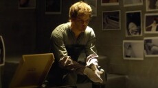 Φρίκη στην Κορνουάλη: Φαν της σειράς «Dexter» τεμάχισε και έκαψε δύο άνδρες σε δάσος
