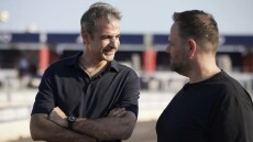 Ο Κυριάκος Μητσοτάκης στην πίστα με το newsauto μιλάει για όλους και για όλα
