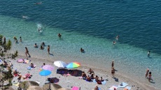 Καιρός: Ισχυροί άνεμοι έως 8 μποφόρ και ζέστη την Κυριακή, πού αναμένονται 36άρια
