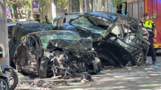 Τραγωδία στη Βαρκελώνη: Οδηγός προσπαθούσε να ξεφύγει από την Αστυνομία και συγκρούστηκε με αυτοκίνητο που περίμενε σε φανάρι, δύο νεκροί
