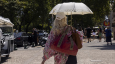 Ζέστη έως 37°C σήμερα, καταιγίδες και ισχυροί βοριάδες από το Σάββατο

