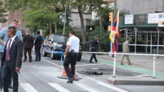 Άνδρας αυτοπυρπολήθηκε και υπέκυψε στα τραύματά του κοντά στην έδρα του ΟΗΕ στη Νέα Υόρκη, δείτε βίντεο