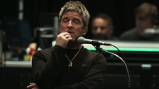 Oasis: Κυκλοφόρησε το πρώτο teaser του ντοκιμαντέρ του συγκροτήματος «Don’t Look Back in Anger»
