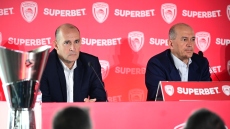 Οι αδελφοί Αγγελόπουλοι τοποθετήθηκαν για Ντόρσεϊ και Γουόκαπ: «Όταν η ομάδα πετυχαίνει, ο καθένας θέλει περισσότερα λεφτά»