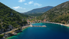 Τεύχος-ύμνος στην Ιθάκη και την Οδύσσεια από το γαλλικό περιοδικό Le Figaro