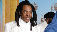 Jay-Z: Καθυστέρησε σχεδόν τέσσερις ώρες η συναυλία του μετά από αναστάτωση στις πύλες εισόδου
