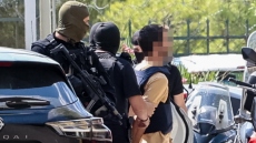 Στις φυλακές Ναυπλίου και Μαλανδρίνου οι δύο προφυλακισμένοι για την υπόθεση της Marfin, συναινεί στην έκδοσή της η 46χρονη από το Λονδίνο