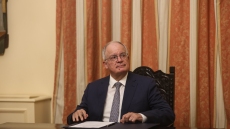 Κωνσταντίνος Τασούλας: «Η πολιτική δεν μου επέτρεψε να είμαι ο σύζυγος και ο πατέρας που θα ήθελα»