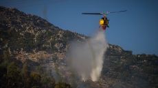 Χωρίς ενεργό μέτωπο η φωτιά στα Βορίζια, σηκώθηκαν 2 εναέρια