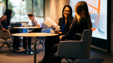 Alumni Network στην Ελλάδα: Πώς ενισχύει την απασχολησιμότητα των νέων πτυχιούχων