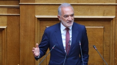Μετωπική στη Βουλή για τη Novartis μετά την τοποθέτηση Σαλμά: «Δίνει συγχωροχάρτι στους αρχιερείς της σκευωρίας», είπε ο Σιμόπουλος