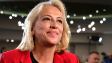 Δούρου: Το να βάζουμε μπροστά ρόλους και πρόσωπα, τελείωσε το Σάββατο