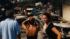 «Σωθήκαμε κατά τύχη, 180 μέτρα μακριά από τη θάλασσα»: Οι μαρτυρίες των επιζώντων στο Μάτι συγκλονίζουν