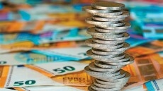 ΕΛΣΤΑΤ: Στα 39,13 δισ. ευρώ το διαθέσιμο εισόδημα των νοικοκυριών το α’ τρίμηνο, με αύξηση 3,2%