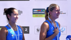 Η Έλενα Διαβάτη κλαίει στον Εθνικό Ύμνο για το χρυσό μετάλλιο στο παγκόσμιο Κ23 στην κωπηλασία, δείτε βίντεο