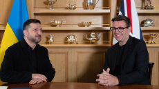 Ο Μπέρναμ συμφώνησε με τον Ζελένσκι για παροχή τεχνολογίας που θα προστατεύει τα ουκρανικά drones