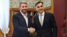 Ανδρουλάκης για Χουρδάκη: Χαίρομαι γιατί ενώνουμε τις δυνάμεις μας για την πολιτική αλλαγή που έχει ανάγκη ο τόπος