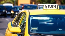 Πήρε ταξί για το μαιευτήριο, αλλά το μωρό βιάστηκε να... βγει: Η μητέρα ήταν ψύχραιμη και το παιδί πανέμορφο, λέει ο οδηγός