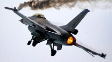 Συνετρίβη ουκρανικό μαχητικό F-16 σε αποστολή στο μέτωπο, σώος ο πιλότος 