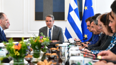 Μήνυμα Μητσοτάκη στο υπουργικό όταν έκλεισαν οι κάμερες: Μην φοβάστε τον πολιτικό χρόνο, να υπερασπίζεστε στα κανάλια το κυβερνητικό έργο