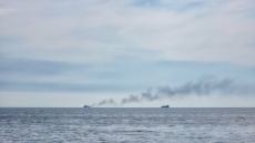 Η Τουρκία περιορίζει την κίνηση των εμπορικών πλοίων που εισέρχονται στη Μαύρη Θάλασσα
