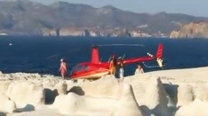 Σήμερα δίνει εξηγήσεις ο πιλότος που προσγείωσε ελικόπτερο στο Σαρακήνικο, κατέβηκε ανάμεσα σε λουόμενους