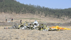 Η Boeing καταδικάστηκε να πληρώσει 29 εκατ. δολάρια στη χήρα θύματος της συντριβής του 737 MAX στην Αιθιοπία