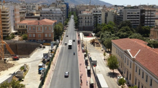 Πόλη «φάντασμα» η Αθήνα τον Δεκαπενταύγουστο: Πλάνα από drone σε έρημους δρόμους και πλατείες, δείτε βίντεο