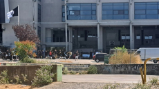 Οπαδοί του ΠΑΟΚ έξω από την Τούμπα για τη μεταγραφή του Κωνσταντέλια στην Ντόρτμουντ, δείτε βίντεο