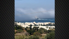 Η στιγμή που καράβι «χάνεται» μέσα στην ομίχλη στο λιμάνι της Πάρου, δείτε βίντεο