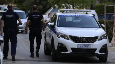Συνελήφθη 19χρονος για εμπρησμό αυτοκινήτου στους Αγίους Αναργύρους, αναζητείται συνεργός του
