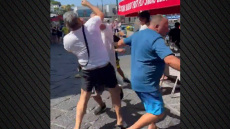 Άγριο ξύλο μεταξύ τουριστών στο Κάπρι: Χτυπήθηκαν με καρέκλες, γροθιές και κλωτσιές, δείτε βίντεο