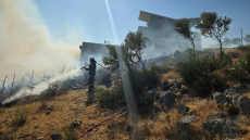 Χωρίς ενεργό μέτωπο η φωτιά στην Ανάβυσσο, ξεκίνησε από ΙΧ και επεκτάθηκε σε χαμηλή βλάστηση
