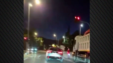 Συνελήφθη 21χρονος που παραβίασε κόκκινο στη Λεωφόρο Πεντέλης και παραλίγο να παρασύρει πεζό, δείτε βίντεο