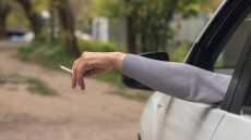 Πρόστιμο 1.500 ευρώ σε Τούρκο που πέταξε αναμμένο τσιγάρο από αυτοκίνητο σε δασική περιοχή στην Χίο