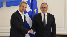 Ο Μητσοτάκης συναντήθηκε με τον Γενικό Διευθυντή της UNESCO: Στο επίκεντρο η ελληνική γλώσσα, ο Όλυμπος και τα Γλυπτά του Παρθενώνα