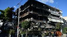 Εύφλεκτο υλικό σε διάσπαρτα σημεία γύρω από την καφετέρια στη Νέα Ιωνία βρέθηκε από τις Αρχές