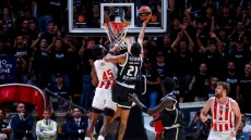 Euroleague: «Μαχαιριά» στην εκπνοή για τον Ολυμπιακό, νέα ήττα για τη Ρεάλ, έσπασαν το ρόδι Ερυθρός Αστέρας και Παρί, δείτε βίντεο  