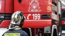 Φωτιά σε εγκαταλελειμμένο κτίριο στο Μεταξουργείο, διακοπή κυκλοφορίας στην οδό Κεραμεικού
