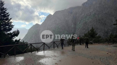 Κρήτη: Στόχος να απομακρυνθούν την Τετάρτη οι οκτώ εγκλωβισμένοι από το φαράγγι της Σαμαριάς