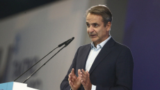 Η ΝΔ ανάβει πυρσό συσπείρωσης για τα 52 χρόνια της: Οι στόχοι της εκδήλωσης στο Γκάζι και οι απουσίες