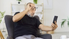 Μην περιμένετε να «θολώσει» η όραση: Γιατί ο προληπτικός έλεγχος μπορεί να σώσει τα μάτια σας