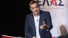 Ανεβάζει τους τόνους ο Τσίπρας, οργανωτικός πυρετός και νέες μεταγραφές ενόψει από την ΕΛΑΣ