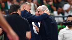 «Του είπα αν θέλει να του αγοράσω μια γραβάτα...»: Η ιστορία με τον Ομπράντοβιτς που αποκάλυψε ο Γιασικεβίτσιους μετά το ΠΑΟ-Φενέρ