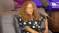 Σοφία Φιλιππίδου για τον ρόλο της στους «Δύο Ξένους»: Είχε αναφορά στην Αγγελική Νικολούλη, μου είχαν πει να είμαι ξανθιά και είπα όχι
