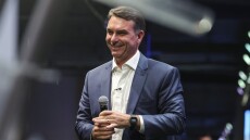 Δημοσκόπηση στη Βραζιλία: Ο Φλάβιο Μπολσονάρου προηγείται με οριακή διαφορά του προέδρου Λούλα ενόψει του δεύτερου γύρου
