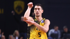 ΑΕΚ - Μύκονος 84-79: Καθάρισε για την Ένωση στο φινάλε ο Λαρεντζάκης, βίντεο 
