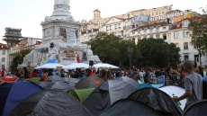 Χιλιάδες στους δρόμους για τη στεγαστική κρίση και στην Πορτογαλία, 55 συλλήψεις και συγκρούσεις με την αστυνομία 