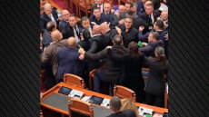 Πόλωση χωρίς τέλος στην Αλβανία, ο Ράμα ζητά να «αδειάσει» η Βουλή από 20 βουλευτές της αντιπολίτευσης
