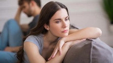 Γιατί ερωτευόμαστε συνεχώς ανθρώπους που «πρέπει» να σώσουμε; Οι 4 λόγοι